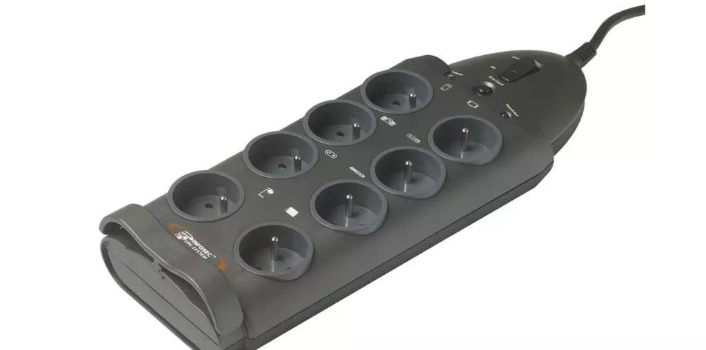 Parasurtenseur S8, 8 prises