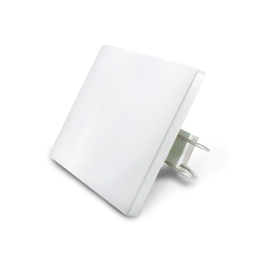 [1106753] Antenne directionnelle à panneau plat 5 GHz 18 dBi ANT-FP18A
